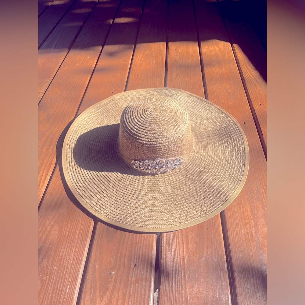 This is my Resort Hat Collection called “Extraordinary Glamour”.